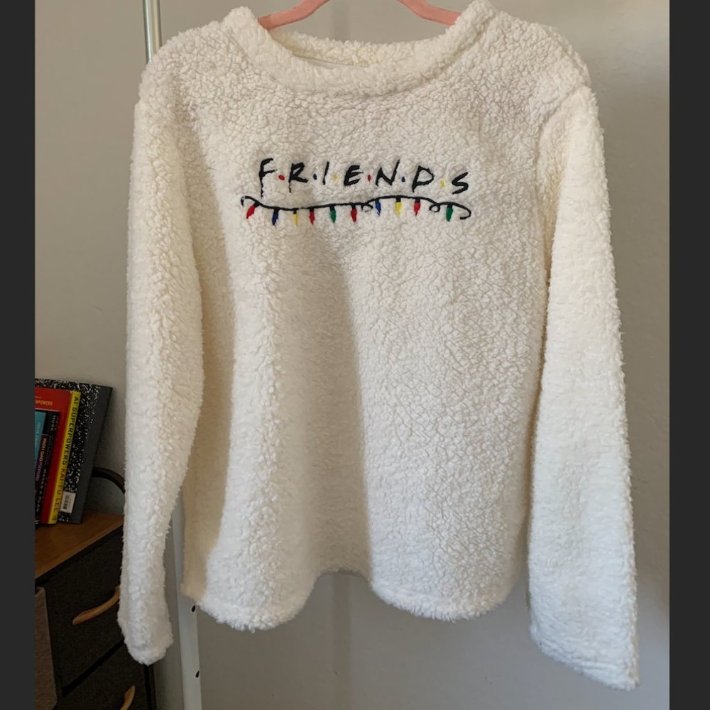NWOT Friends Fleece Loungewear Pajama Top US Size M (8-10)